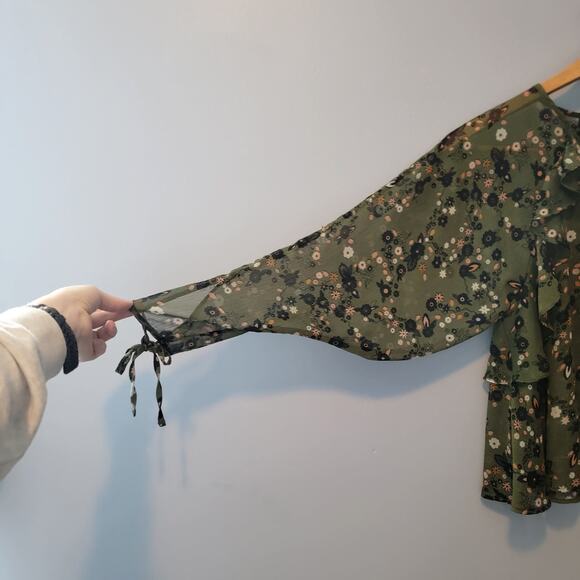 Nordstrom Topshop Floral Sheer Green Ruffle Top Blouse Size 4 Small - Picture 5 of 7